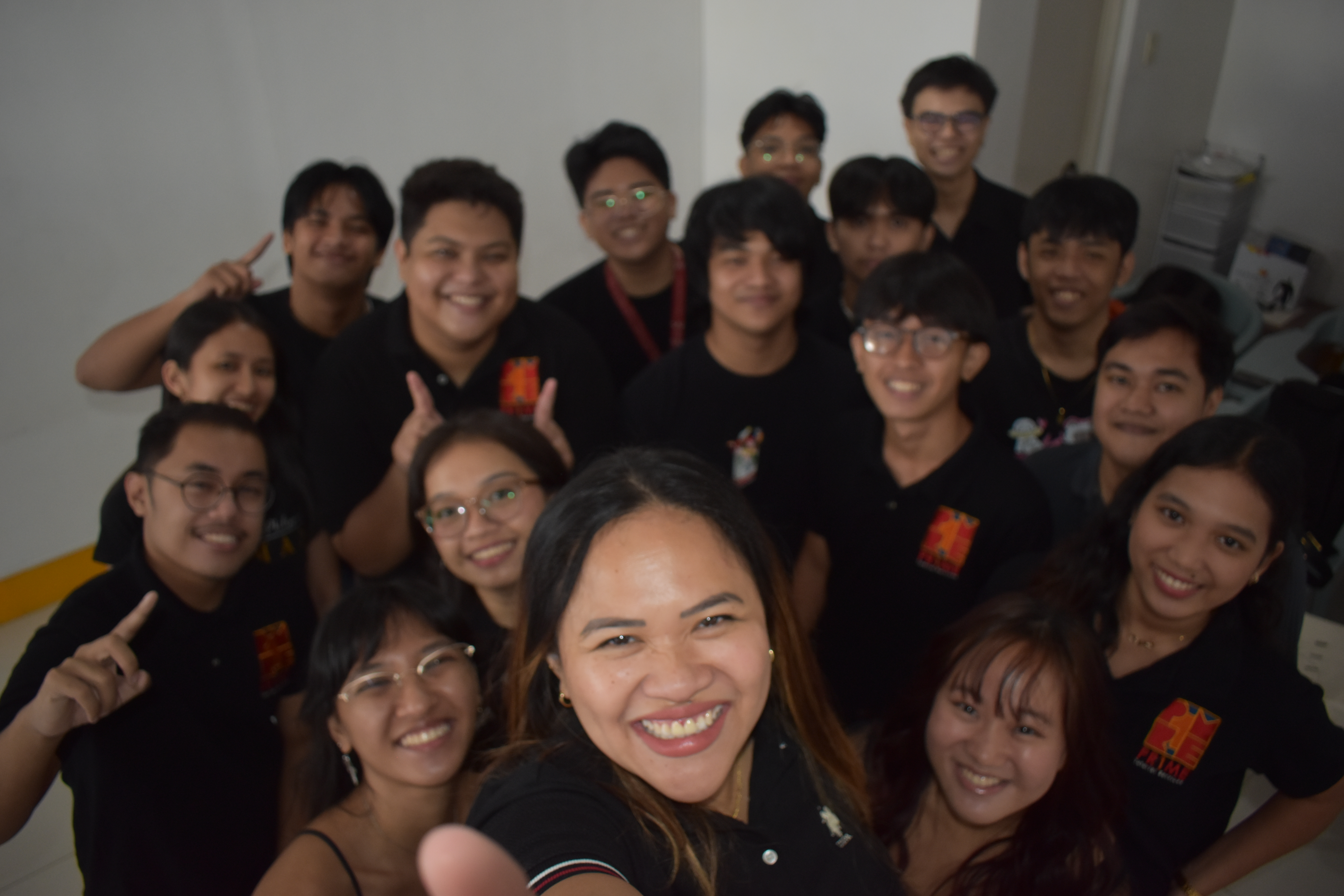 Pr1me tutor team fun group photo